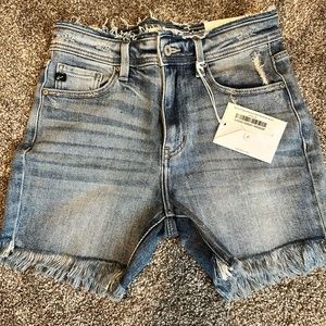 New with tags KanCan Fingers Crossed High rise shorts.
